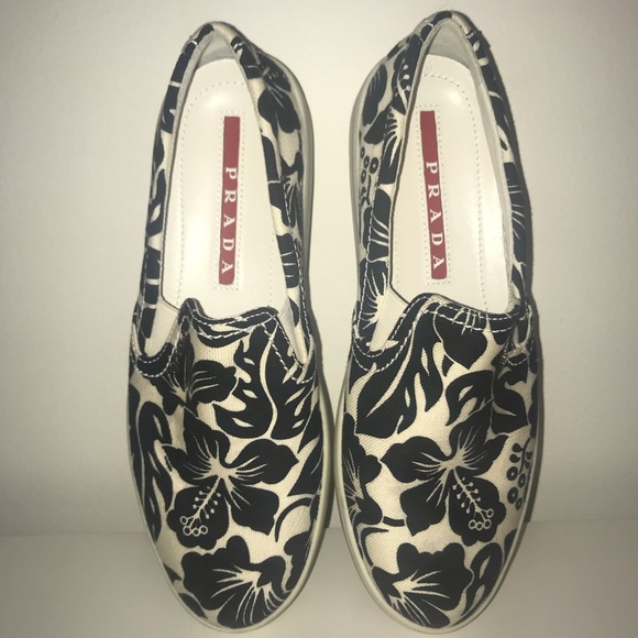 Prada Sneakers Slip On - Picture 6 of 8